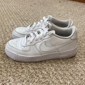 Size 6Y (7.5 in womens) white air forces